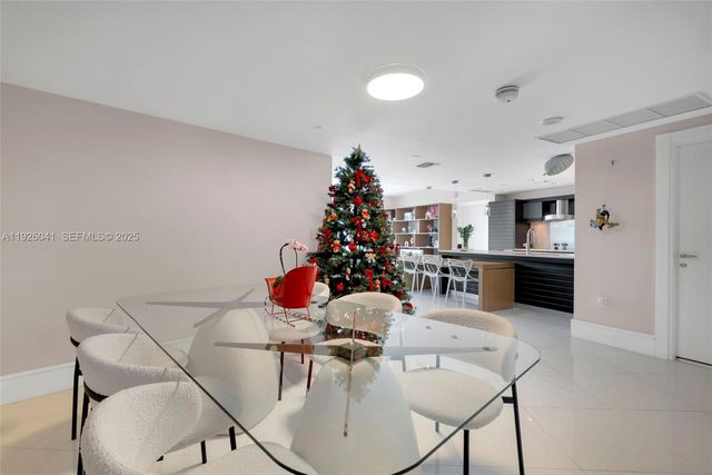 200 Biscayne Boulevard Way 3108, Miami, FL 33131