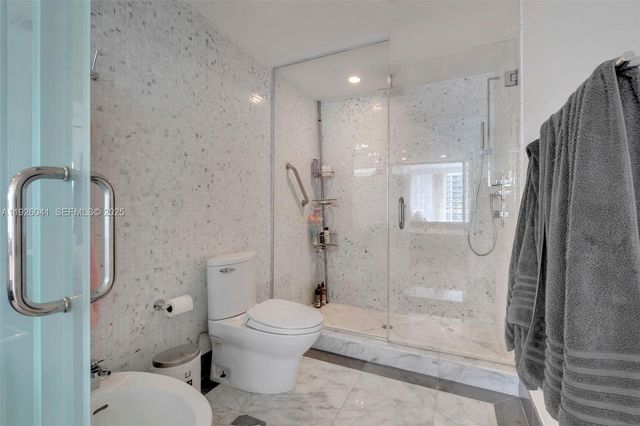 200 Biscayne Boulevard Way 3108, Miami, FL 33131