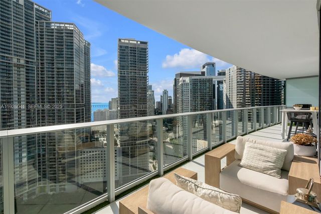 200 Biscayne Boulevard Way 3108, Miami, FL 33131