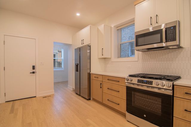 3720 N Racine Avenue 1, Chicago, IL 60613