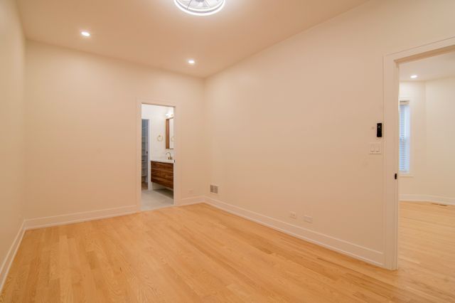 3720 N Racine Avenue 1, Chicago, IL 60613