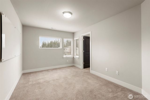 1421 184th Street SW, Lynnwood, WA 98037