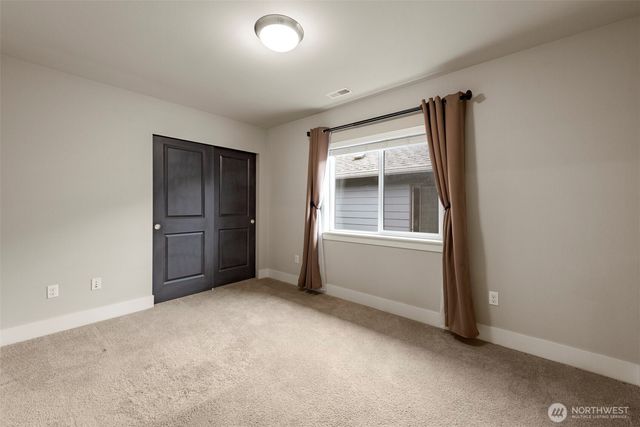 1421 184th Street SW, Lynnwood, WA 98037