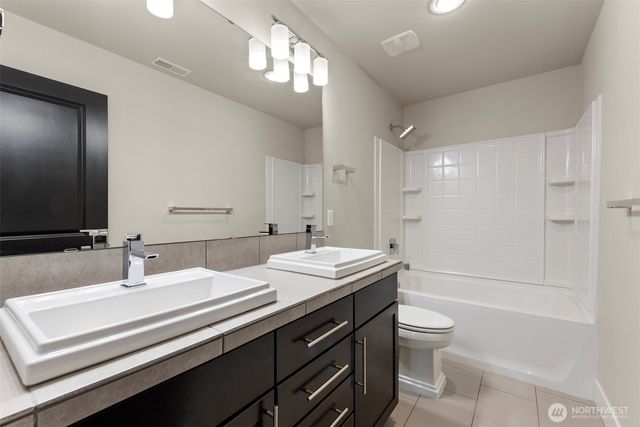 1421 184th Street SW, Lynnwood, WA 98037