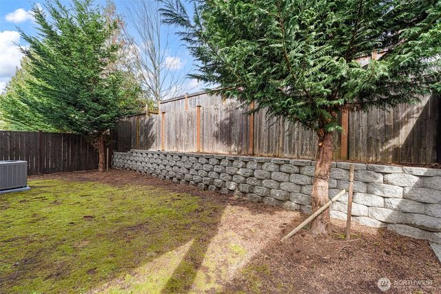 1421 184th Street SW, Lynnwood, WA 98037