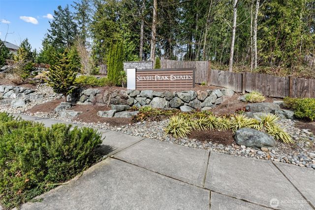 1421 184th Street SW, Lynnwood, WA 98037