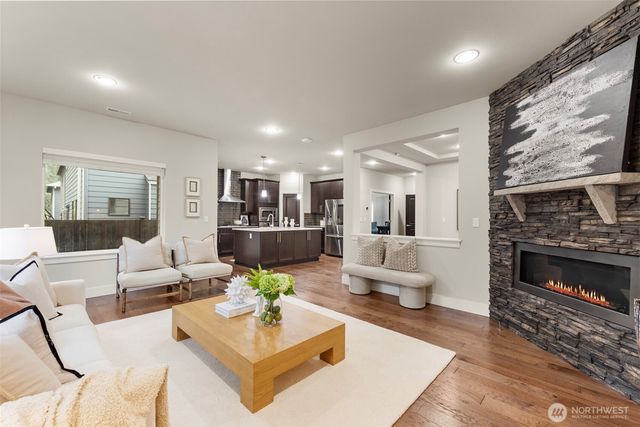 1421 184th Street SW, Lynnwood, WA 98037