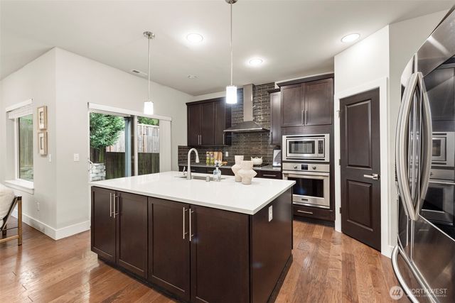 1421 184th Street SW, Lynnwood, WA 98037