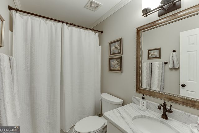 61 Hunters Way, Hoschton, GA 30548