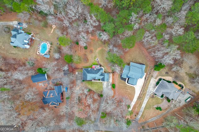 61 Hunters Way, Hoschton, GA 30548