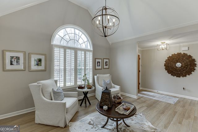 61 Hunters Way, Hoschton, GA 30548