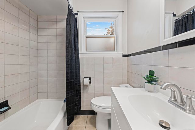 303 E Mill Street, Capac, MI 48014