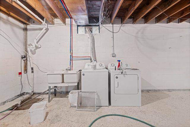 303 E Mill Street, Capac, MI 48014