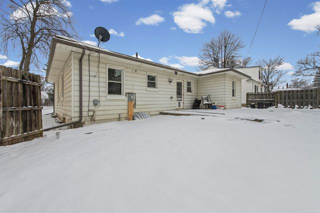 303 E Mill Street, Capac, MI 48014