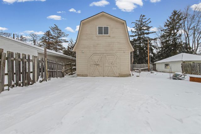 303 E Mill Street, Capac, MI 48014