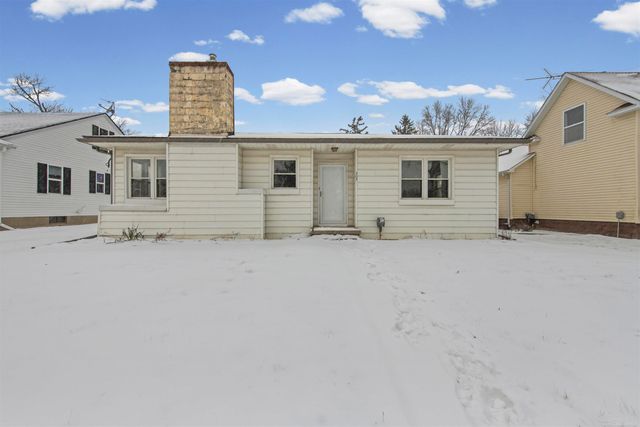 303 E Mill Street, Capac, MI 48014