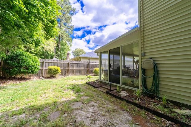 1768 Olympic DR, Virginia Beach, VA 23453
