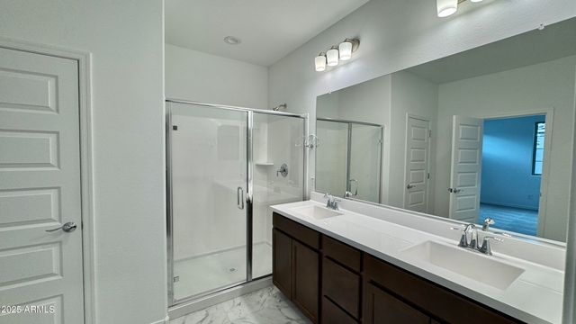 10214 W INDIANOLA Avenue, Avondale, AZ 85392