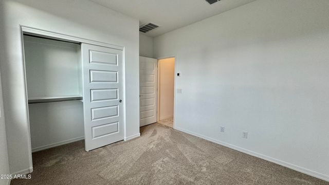 10214 W INDIANOLA Avenue, Avondale, AZ 85392