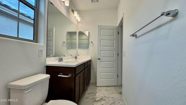 10214 W INDIANOLA Avenue, Avondale, AZ 85392