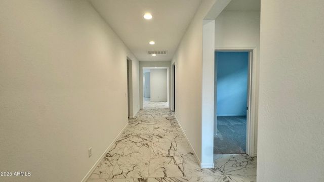 10214 W INDIANOLA Avenue, Avondale, AZ 85392