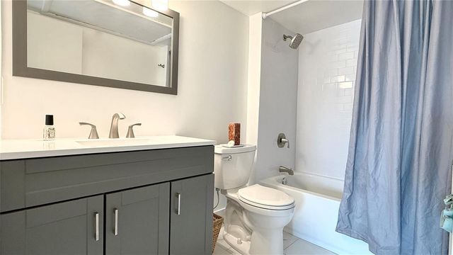 669 W Oakland Park Boulevard 220b, Oakland Park, FL 33311