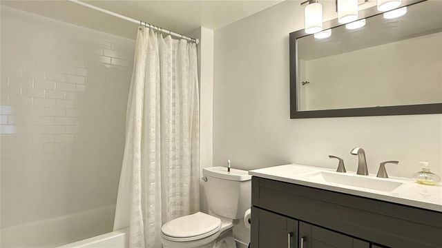 669 W Oakland Park Boulevard 220b, Oakland Park, FL 33311