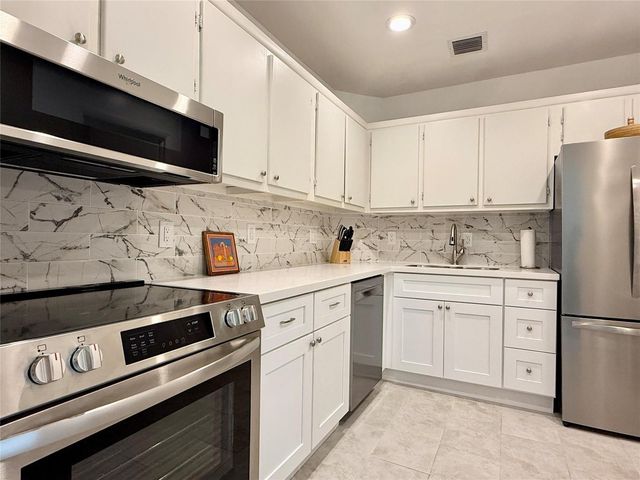 669 W Oakland Park Boulevard 220b, Oakland Park, FL 33311