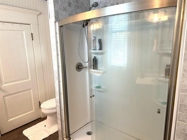 201 E Hayes Avenue, Whitney, TX 76692