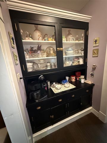 201 E Hayes Avenue, Whitney, TX 76692