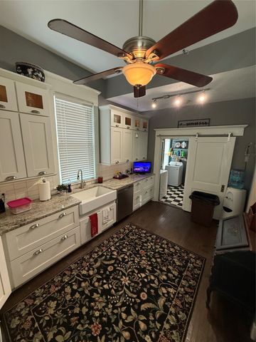 201 E Hayes Avenue, Whitney, TX 76692