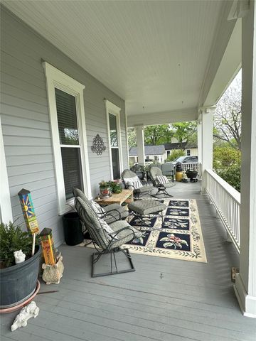 201 E Hayes Avenue, Whitney, TX 76692