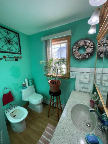 104 Ostend Road, Island Park, NY 11558