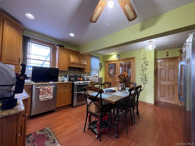 104 Ostend Road, Island Park, NY 11558