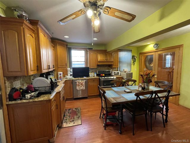 104 Ostend Road, Island Park, NY 11558