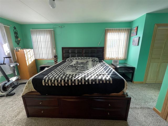 104 Ostend Road, Island Park, NY 11558