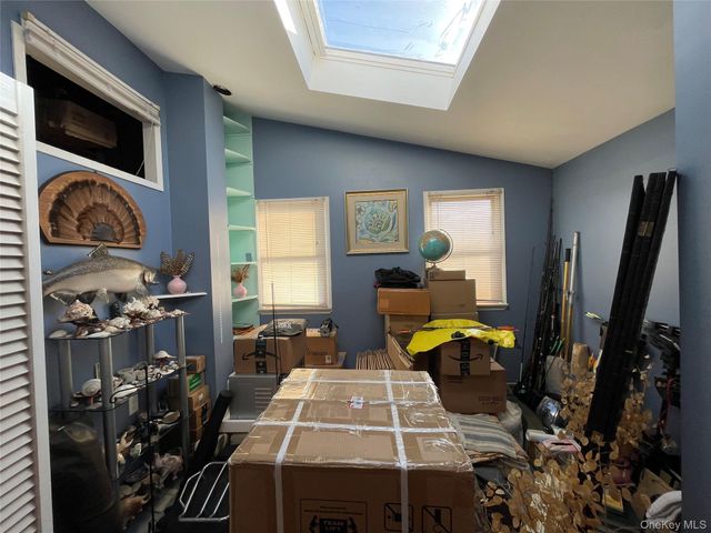 104 Ostend Road, Island Park, NY 11558