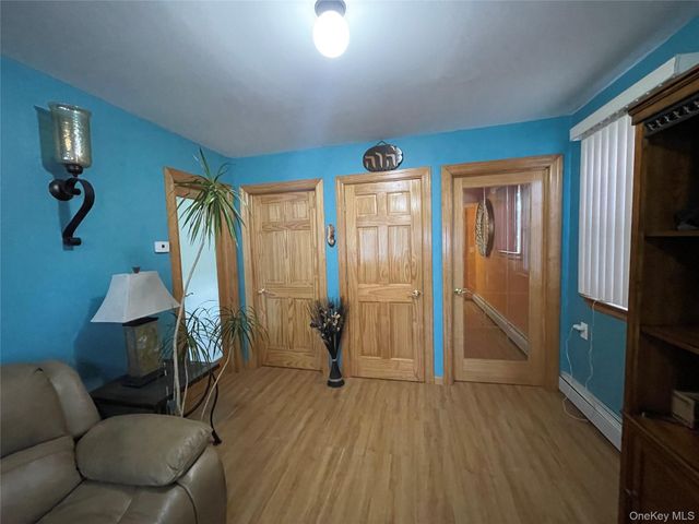 104 Ostend Road, Island Park, NY 11558