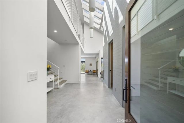 18177 Knoll Hill, Granada Hills, CA 91344
