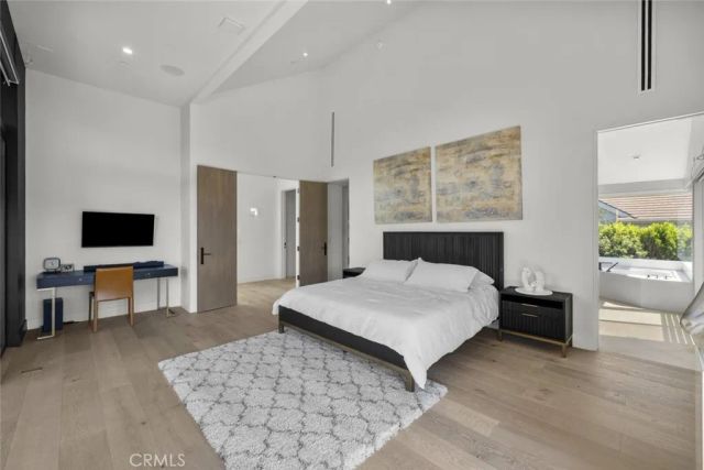 18177 Knoll Hill, Granada Hills, CA 91344