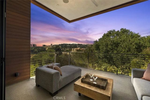 18177 Knoll Hill, Granada Hills, CA 91344
