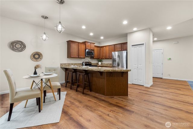 4882 SW Kenmore Court, Port Orchard, WA 98367