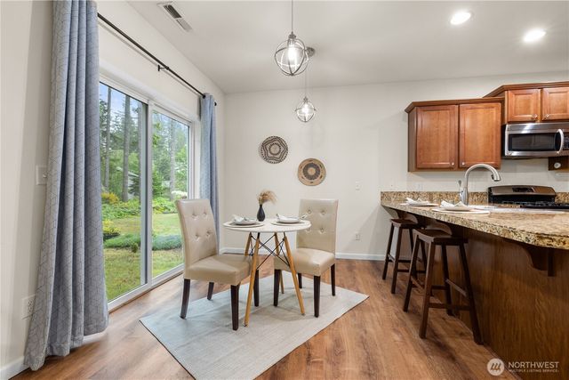 4882 SW Kenmore Court, Port Orchard, WA 98367