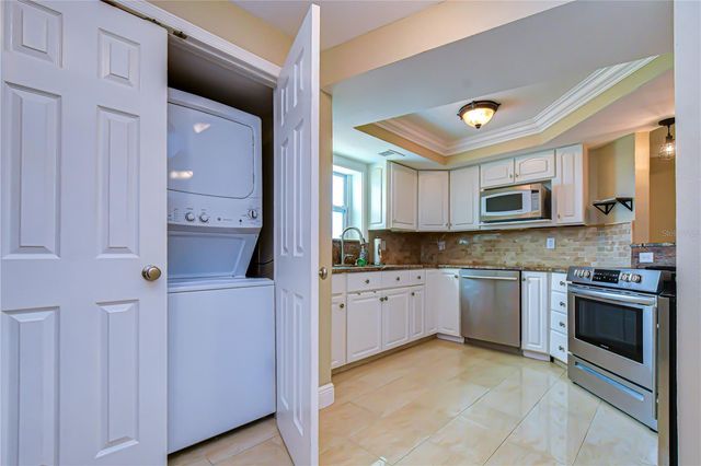 6504 SURFSIDE BOULEVARD 8, Apollo Beach, FL 33572