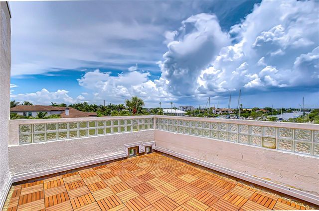 6504 SURFSIDE BOULEVARD 8, Apollo Beach, FL 33572