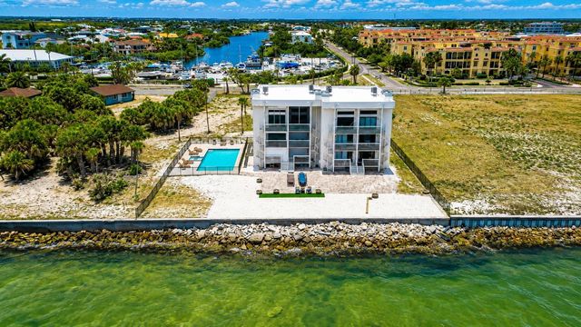 6504 SURFSIDE BOULEVARD 8, Apollo Beach, FL 33572