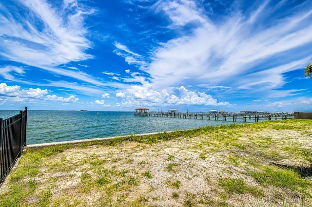 6504 SURFSIDE BOULEVARD 8, Apollo Beach, FL 33572