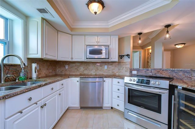 6504 SURFSIDE BOULEVARD 8, Apollo Beach, FL 33572