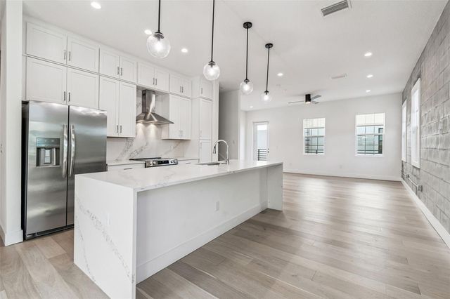 2724 5TH AVENUE S, St Petersburg, FL 33712