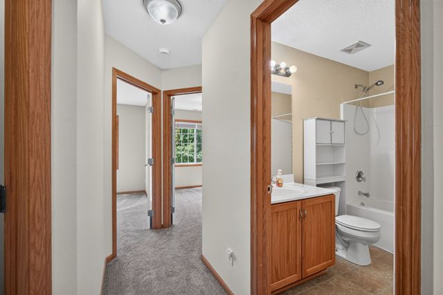 1230 NW 23rd Lane, Ankeny, IA 50023